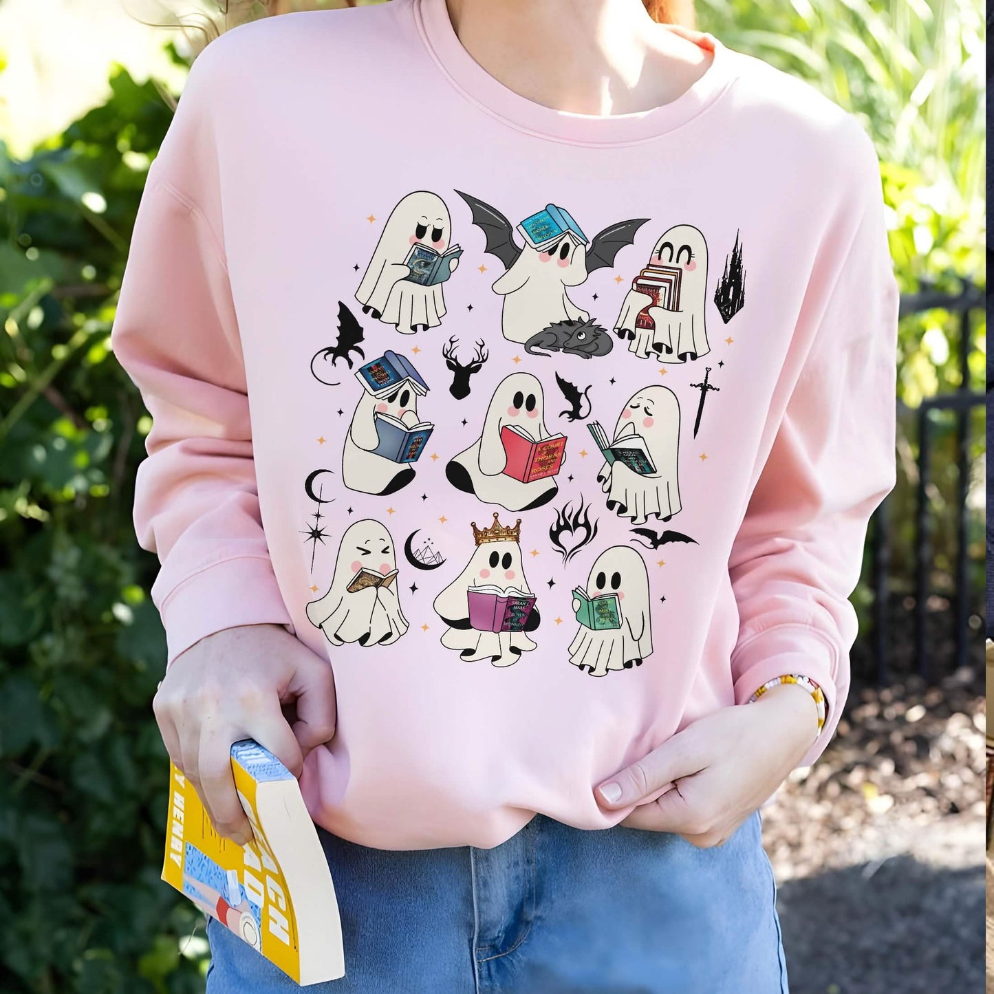 Acotar Ghost Reading Book Sweatshirt PTS1714